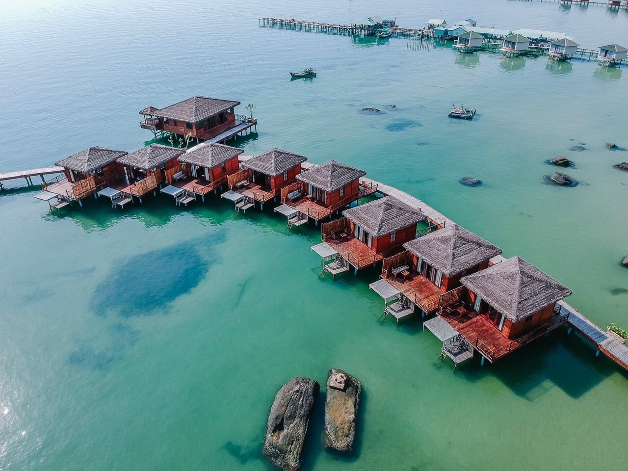 thi công nhà mái lá tại Rocks Beach Boutique Phú Quốc 